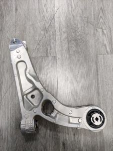 RK643179 Front Let Control Arm in standaard voor 2014-2018 Jeep Cherokee